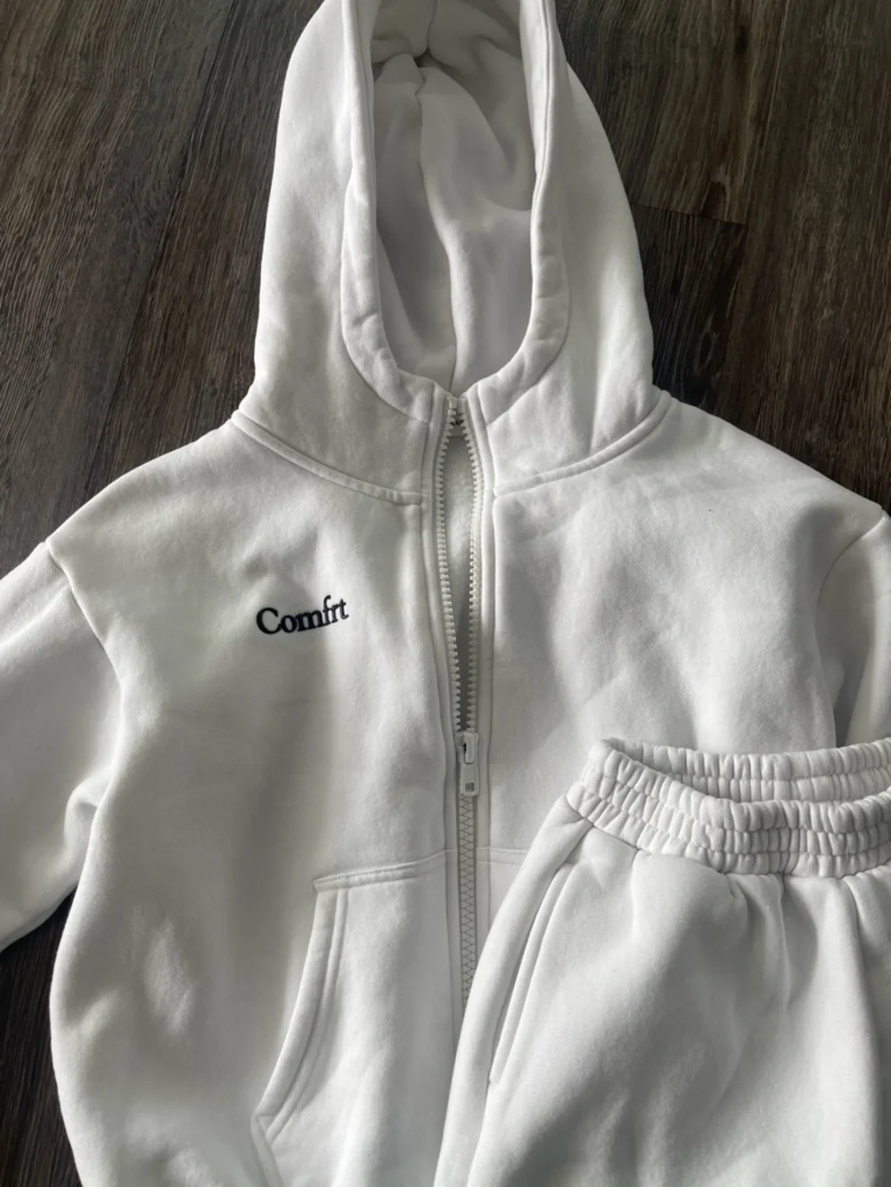 Comfrt | Girls White Cloud Full Zip Hoodie Jogger 2pc Set Loungewear Small